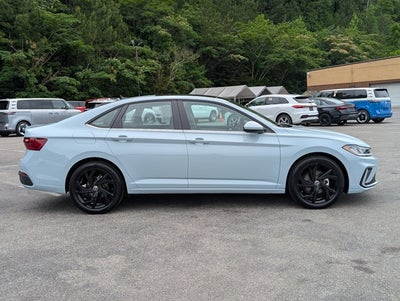 2025 Volkswagen Jetta SE