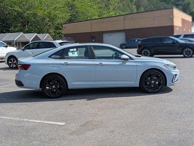 2025 Volkswagen Jetta SE