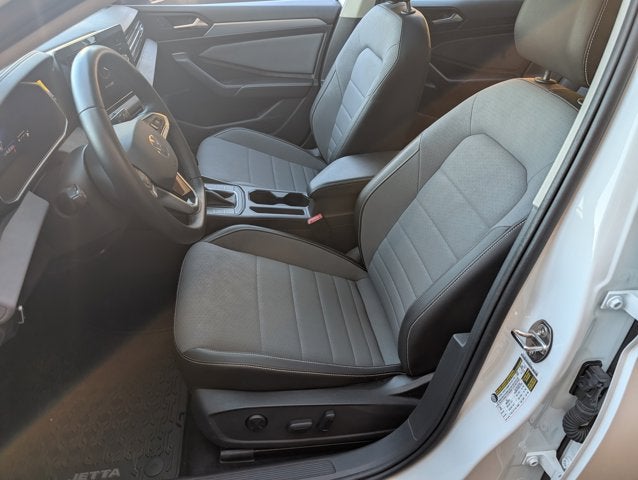 2025 Volkswagen Jetta SE