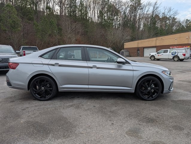 2025 Volkswagen Jetta SE