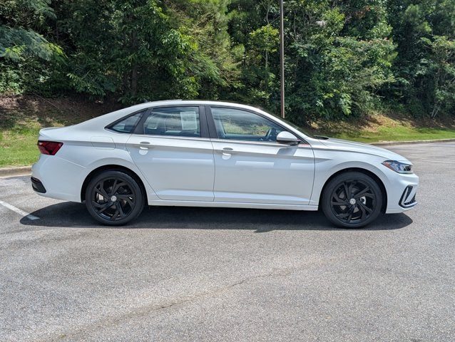 2025 Volkswagen Jetta SE