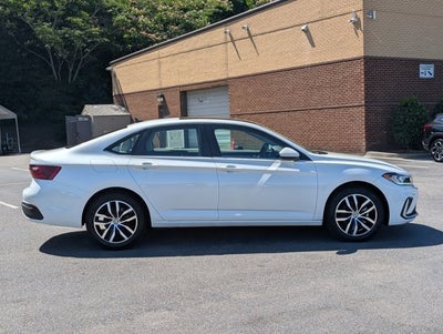 2025 Volkswagen Jetta SE