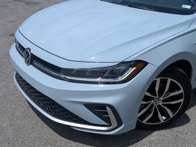 2025 Volkswagen Jetta SE