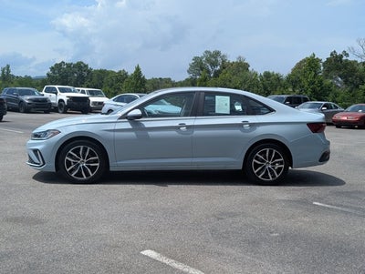 2025 Volkswagen Jetta SE
