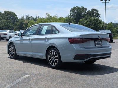 2025 Volkswagen Jetta SE