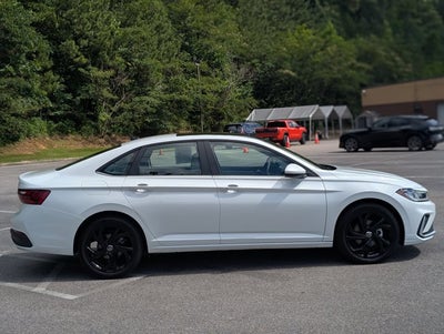 2025 Volkswagen Jetta SE