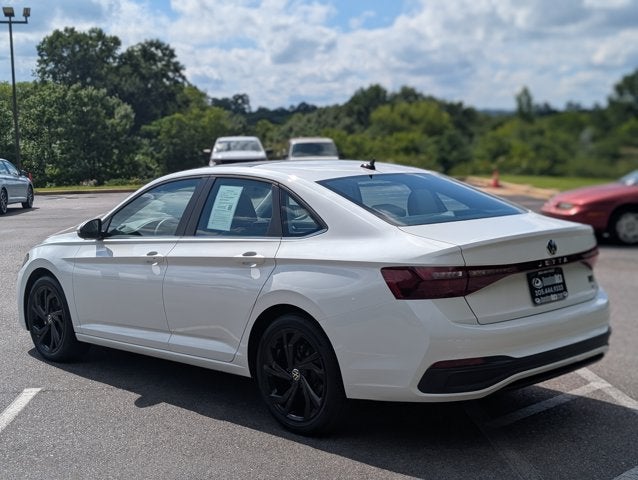 2025 Volkswagen Jetta SE