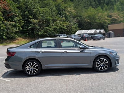 2025 Volkswagen Jetta SE