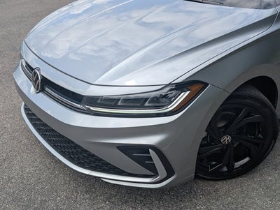2025 Volkswagen Jetta SE