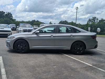 2025 Volkswagen Jetta SE
