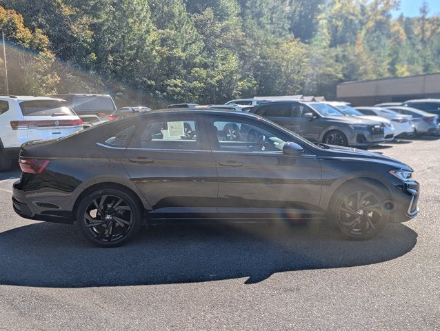 2025 Volkswagen Jetta SE