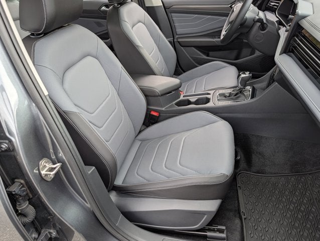 2025 Volkswagen Jetta SEL