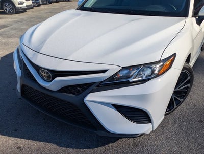 2018 Toyota Camry SE