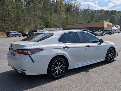 2022 Toyota Camry SE