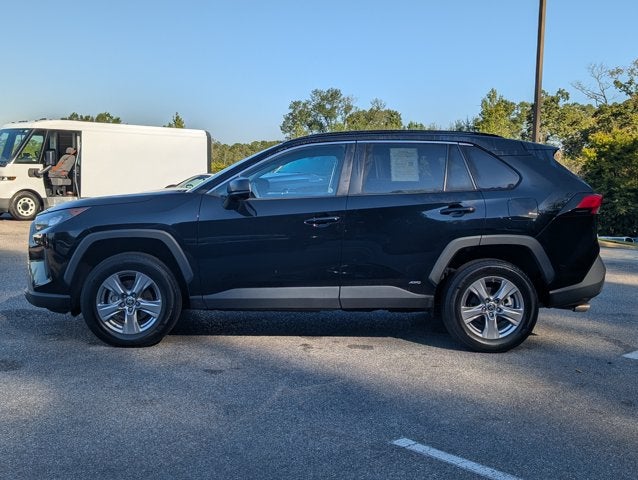 2022 Toyota RAV4 Hybrid LE