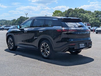 2025 INFINITI QX60 LUXE