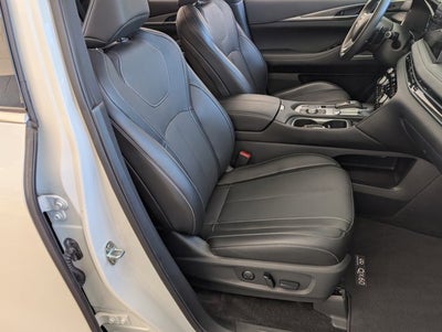 2025 INFINITI QX60 LUXE