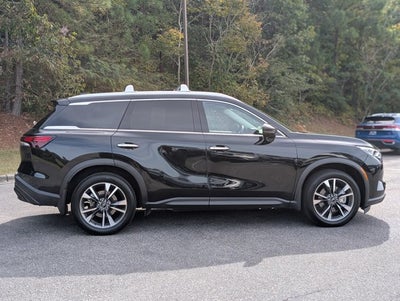 2025 INFINITI QX60 LUXE