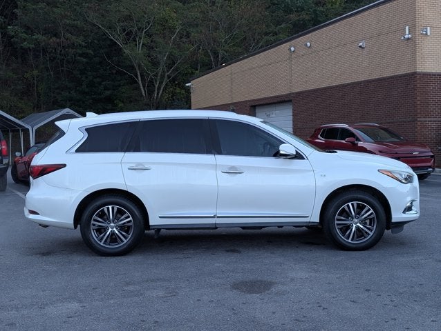 2017 INFINITI QX60 FWD