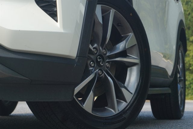 2022 INFINITI QX60 LUXE