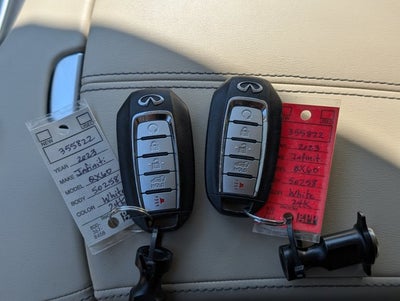 2023 INFINITI QX60 LUXE