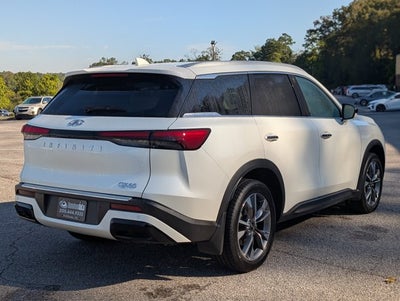 2023 INFINITI QX60 LUXE