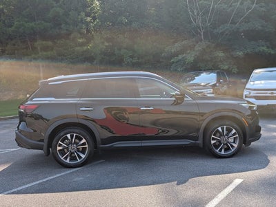 2023 INFINITI QX60 LUXE