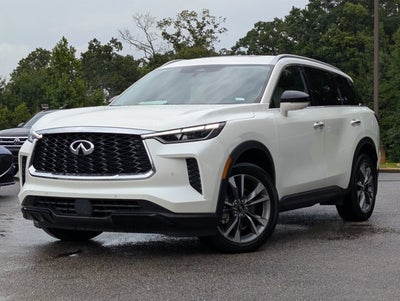 2023 INFINITI QX60 LUXE