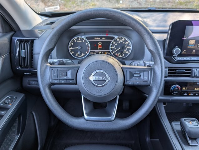 2025 Nissan Pathfinder S