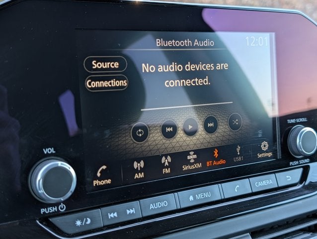 2025 Nissan Pathfinder S