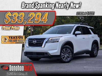 2025 Nissan Pathfinder SV