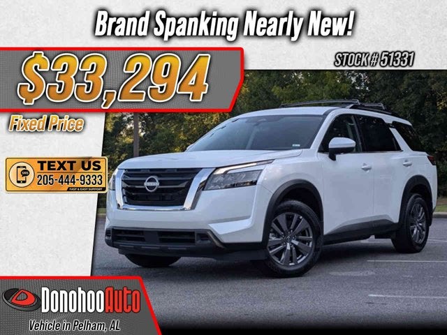 2025 Nissan Pathfinder SV