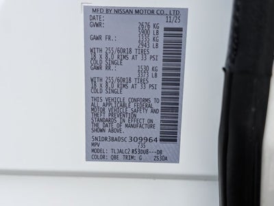 2025 Nissan Pathfinder SV
