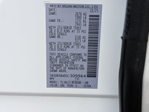 2025 Nissan Pathfinder SV