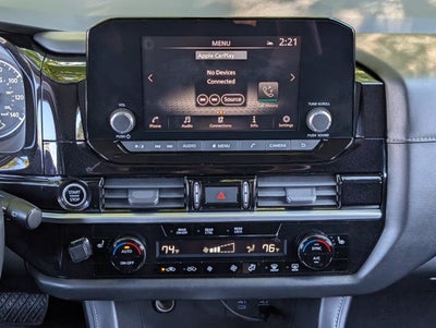 2022 Nissan Pathfinder SV