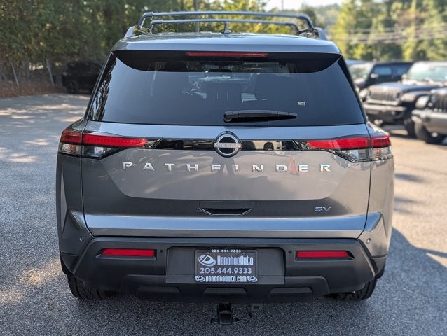 2022 Nissan Pathfinder SV