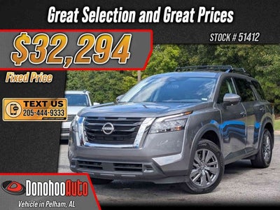 2025 Nissan Pathfinder SV