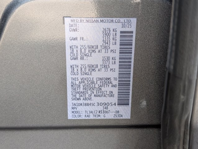 2025 Nissan Pathfinder SV
