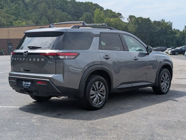 2025 Nissan Pathfinder SV