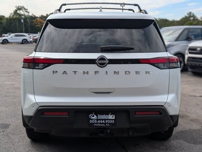 2025 Nissan Pathfinder SV