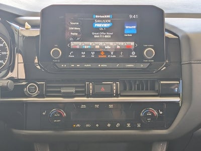 2024 Nissan Pathfinder SV