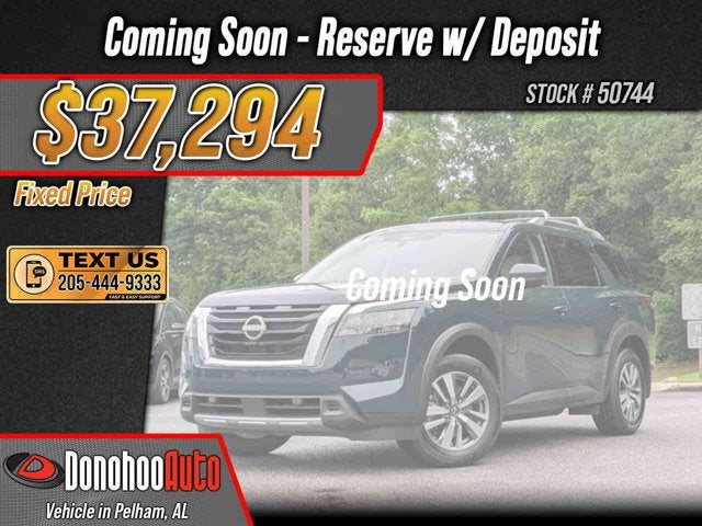 2025 Nissan Pathfinder SL