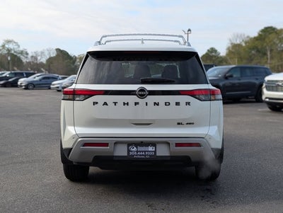 2022 Nissan Pathfinder SL