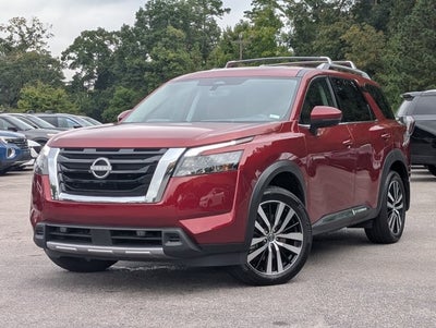 2025 Nissan Pathfinder Platinum