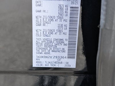 2025 Nissan Pathfinder Platinum