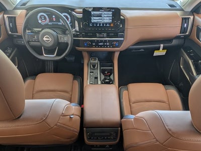 2025 Nissan Pathfinder Platinum