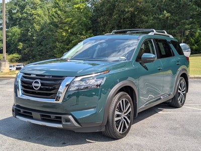 2025 Nissan Pathfinder Platinum