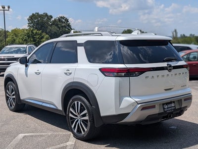 2025 Nissan Pathfinder Platinum