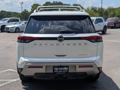 2025 Nissan Pathfinder Platinum