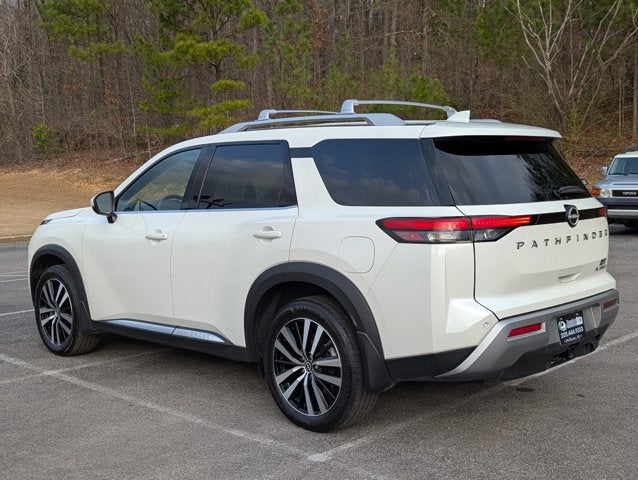 2024 Nissan Pathfinder Platinum